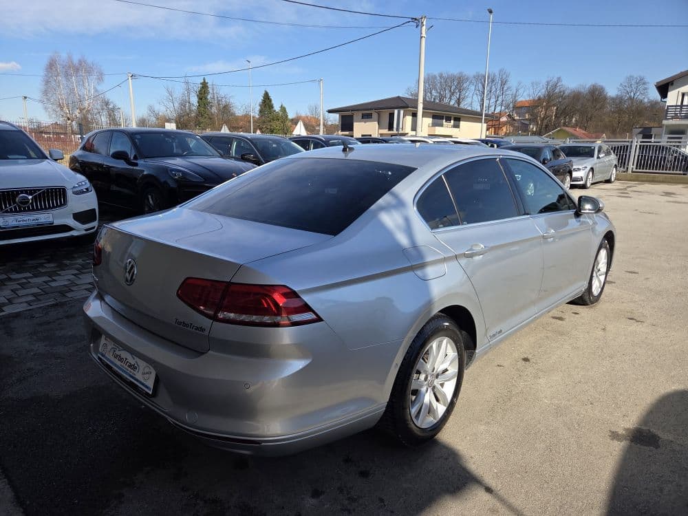 Volkswagen Passat 2.0 TDI DSG - 8