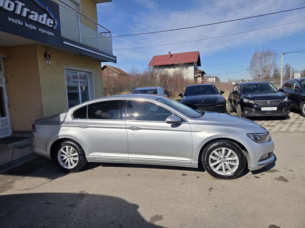 Volkswagen Passat 2.0 TDI DSG - 5