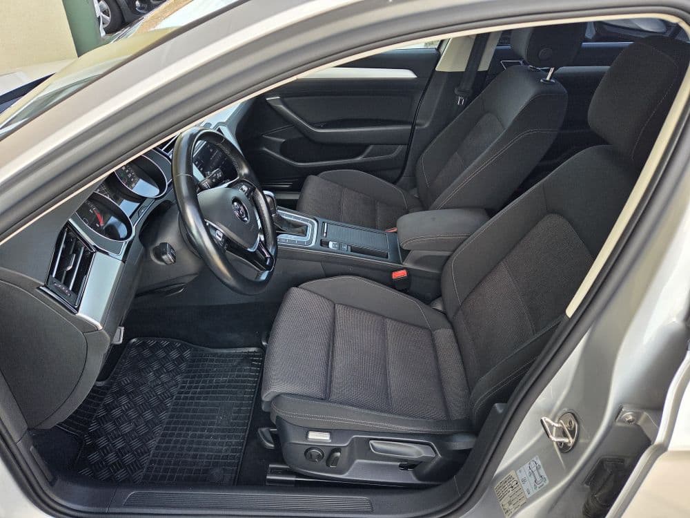 Volkswagen Passat 2.0 TDI DSG - 9