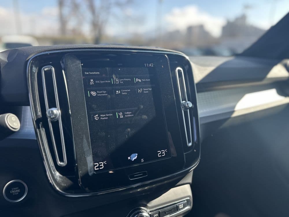 VOLVO XC40 B4 AWD - 14