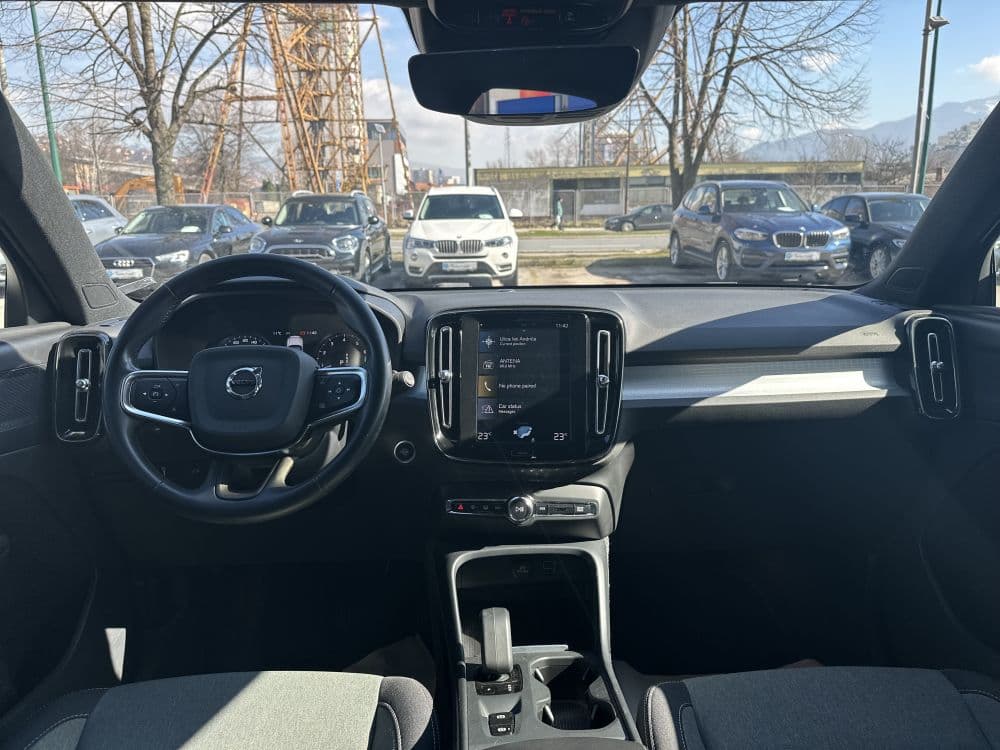 VOLVO XC40 B4 AWD - 12