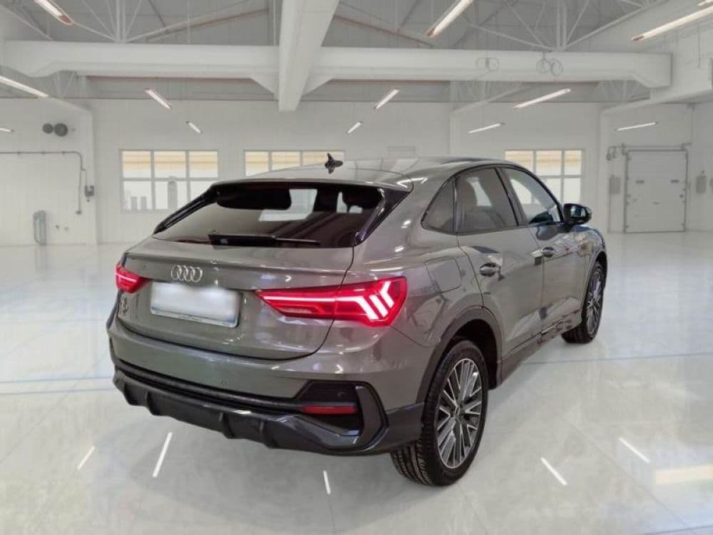 Audi Q3 45 TFSI E Sportback Stronic - 3