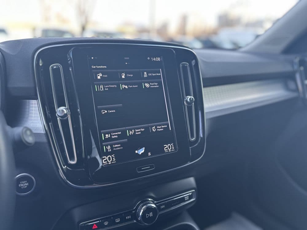 VOLVO XC40 T4 RECHARGE - 12