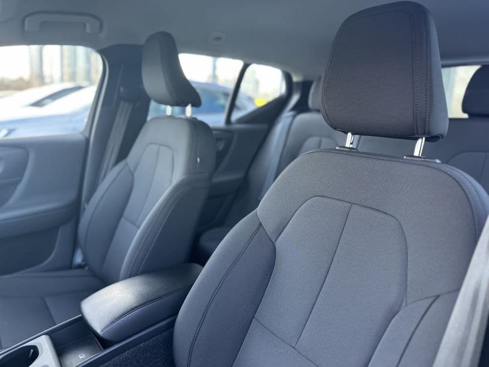 VOLVO XC40 T4 RECHARGE - 10