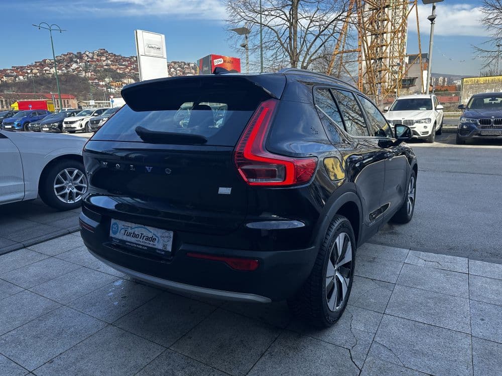 VOLVO XC40 T4 RECHARGE - 8