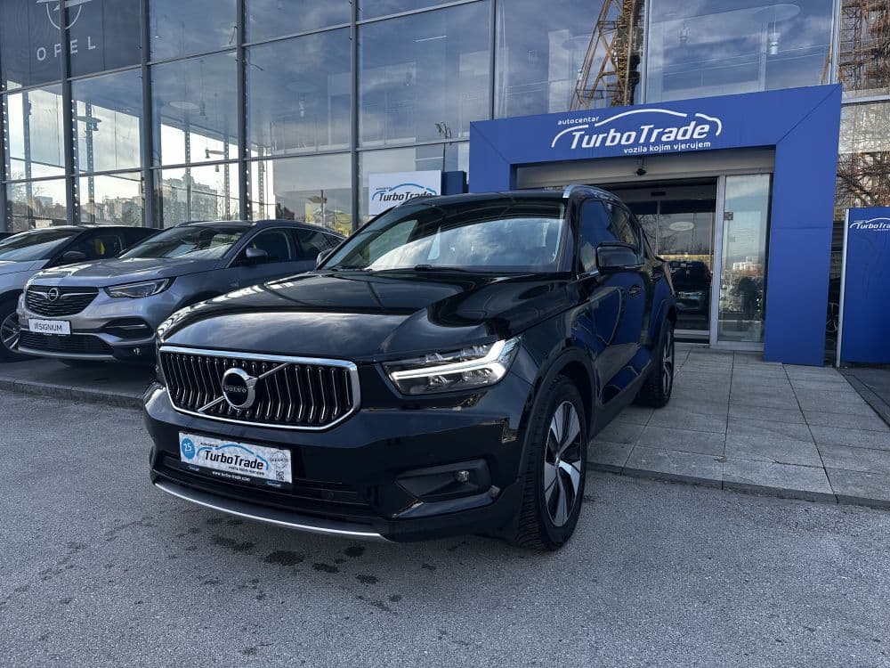 VOLVO XC40 T4 RECHARGE - 3