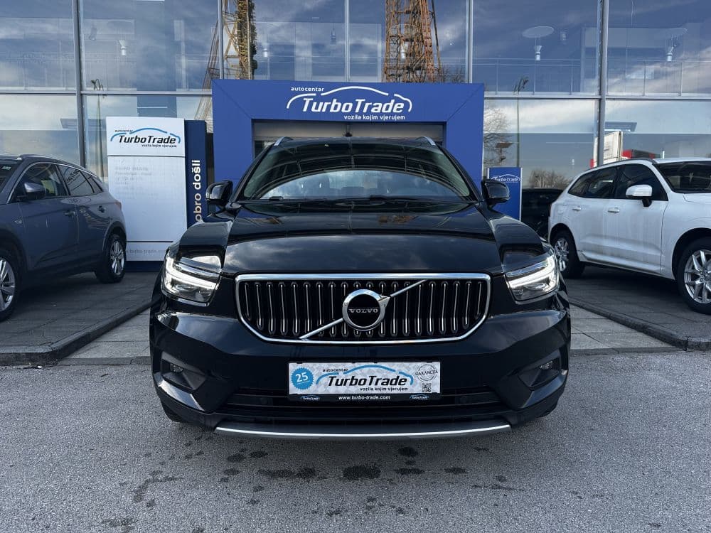 VOLVO XC40 T4 RECHARGE - 2