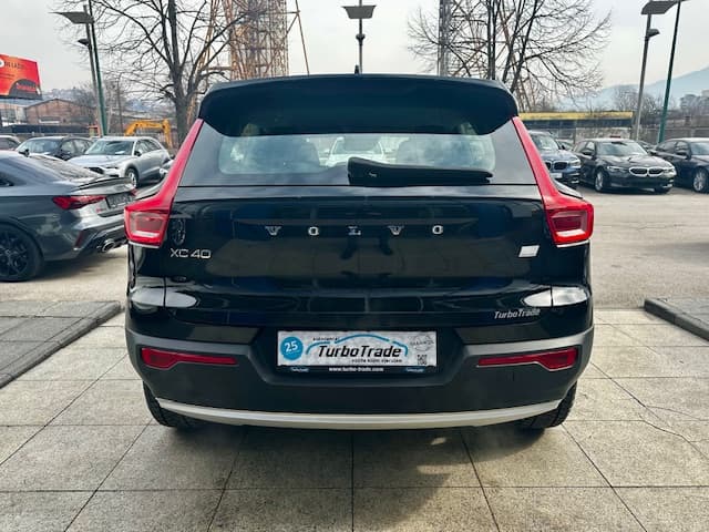 VOLVO XC40 T5 RECHARGE - 5