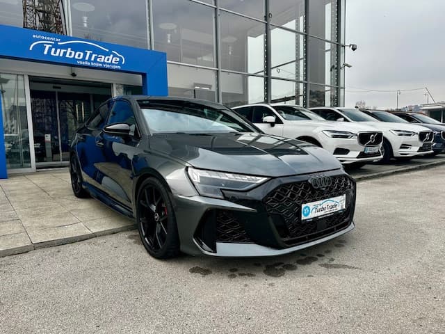 Audi RS3 Quattro TFSI S-tronic