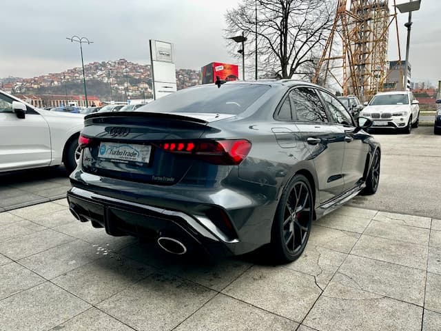 Audi RS3 Quattro TFSI S-tronic - 6