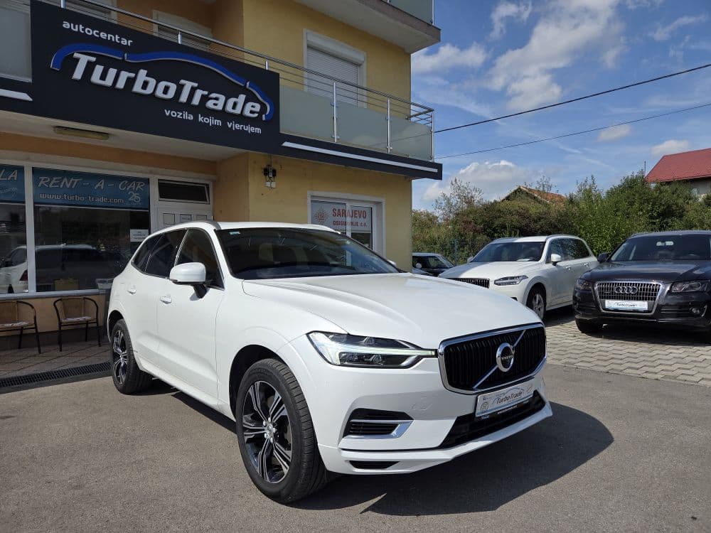 Volvo XC60 T8 4WD Momentum Hybrid