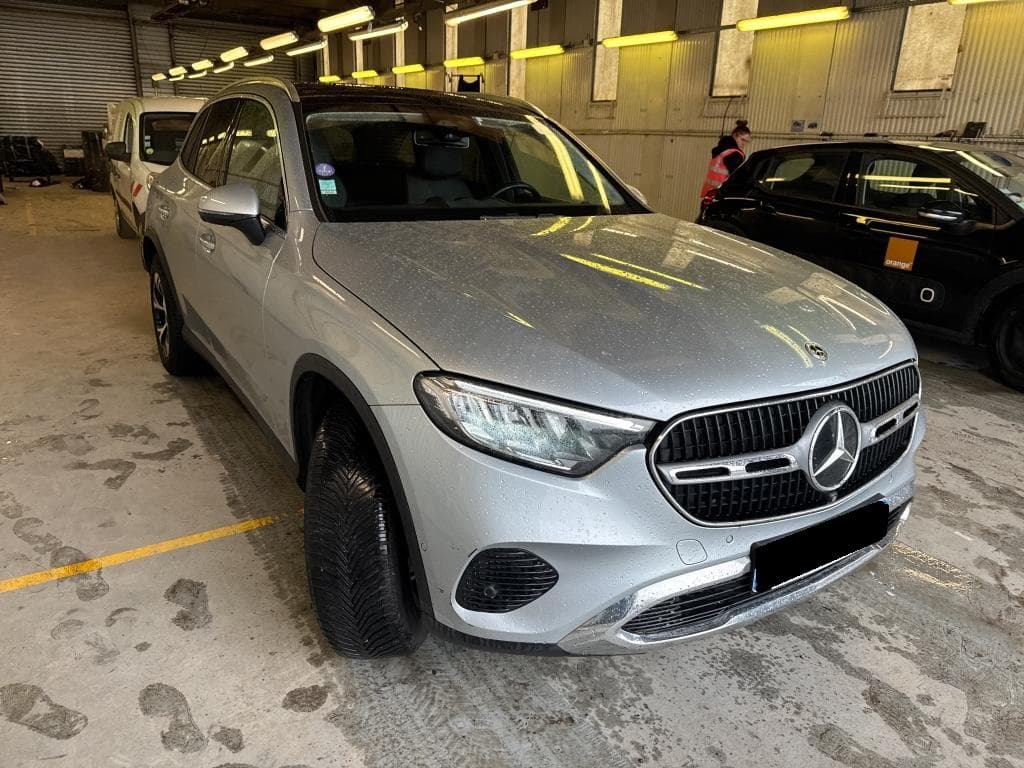 Mercedes-Benz GLC300 E Hybrid 4Matic - 2
