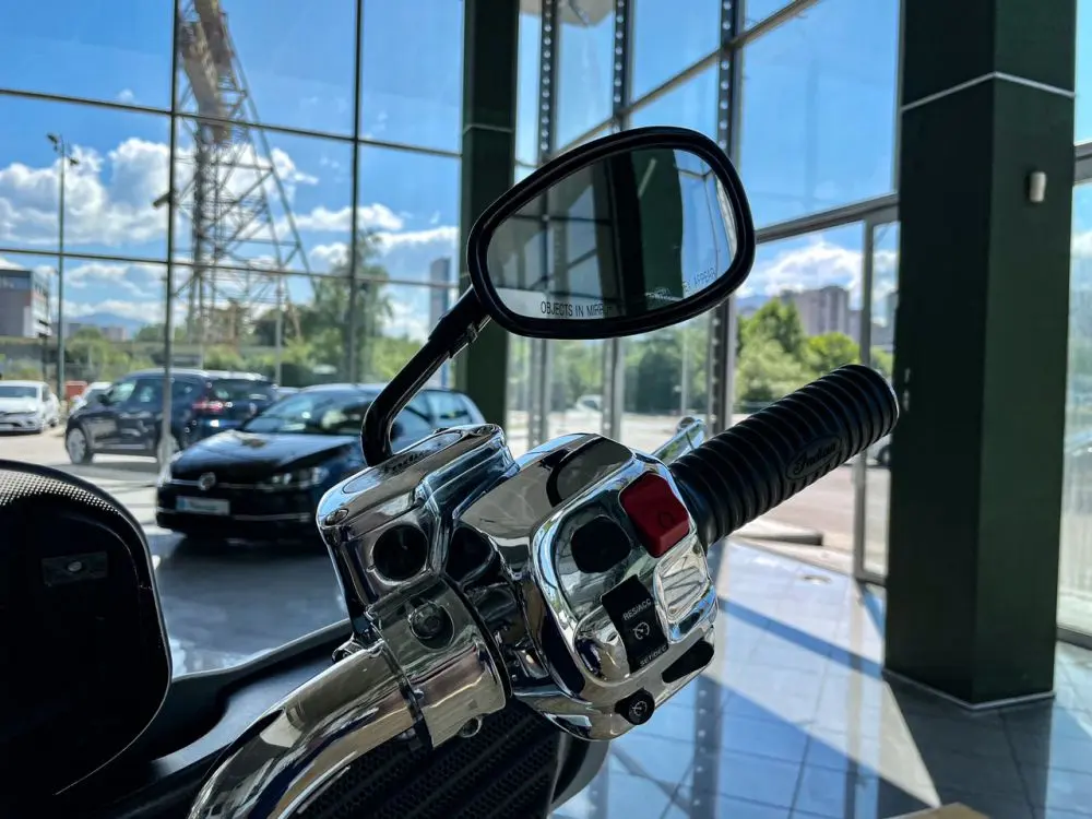 Indian Roadmaster 1800 ccm - 15