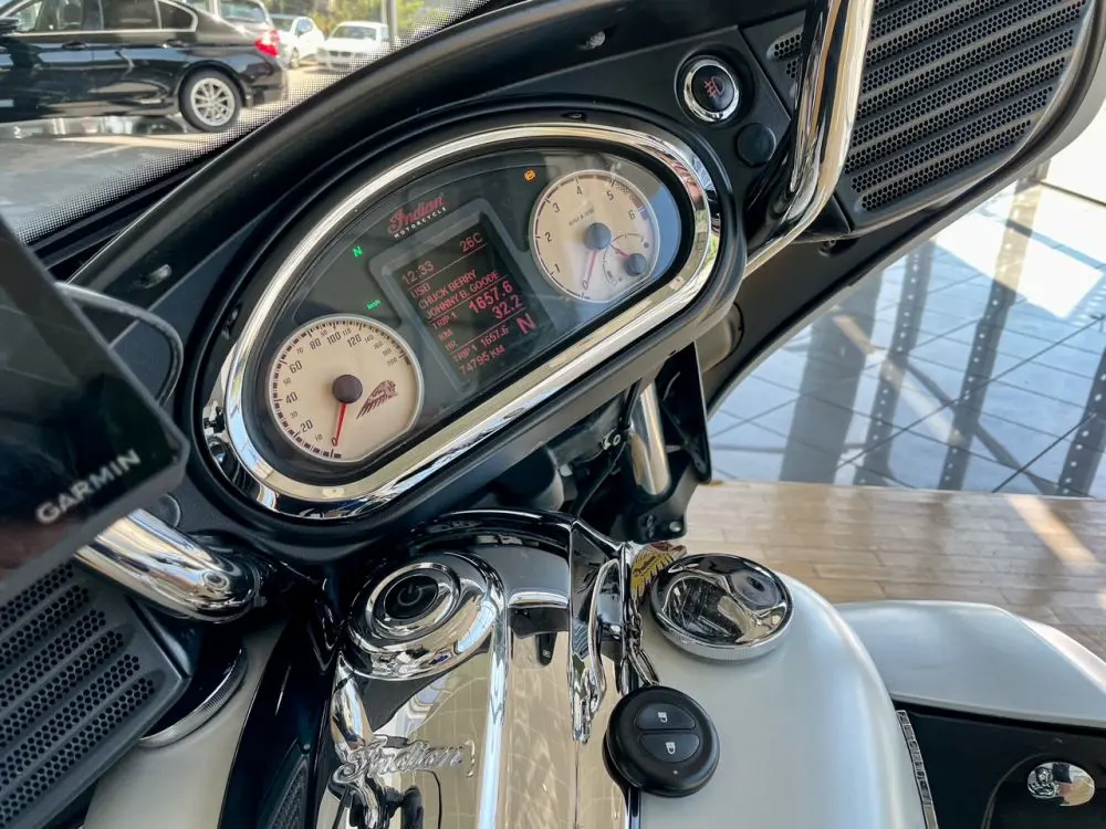 Indian Roadmaster 1800 ccm - 14