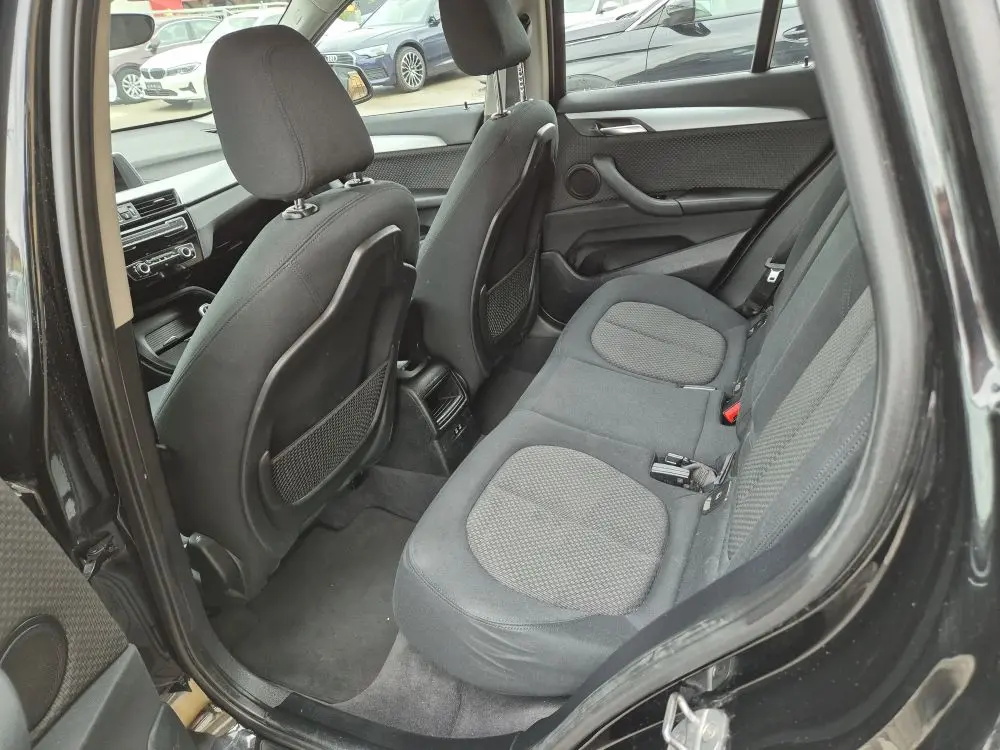 BMW X1 18D X-Drive - 14