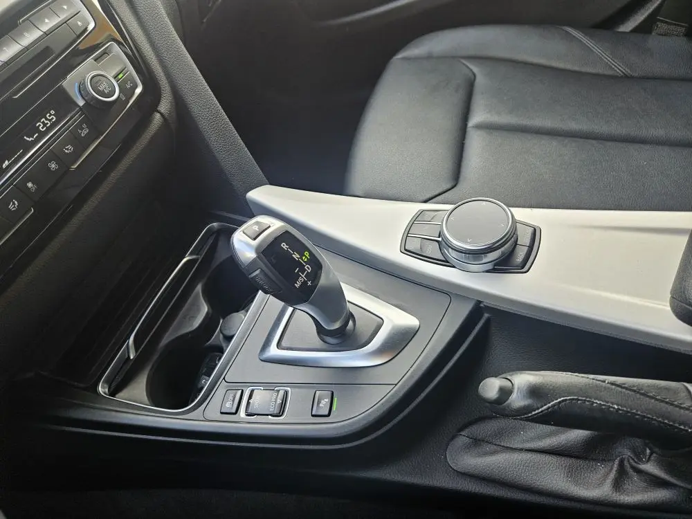 BMW 418 D Gran Coupe Advantage  Fl - 17