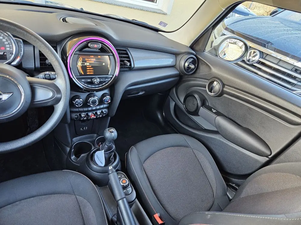 MINI COOPER D 1.5D - 11