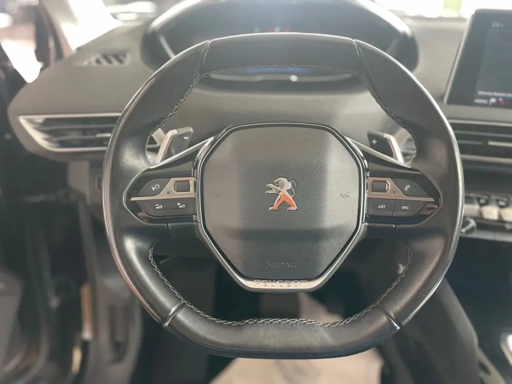 PEUGEOT 3008 1.2 BUSINESS PURETECH - 11