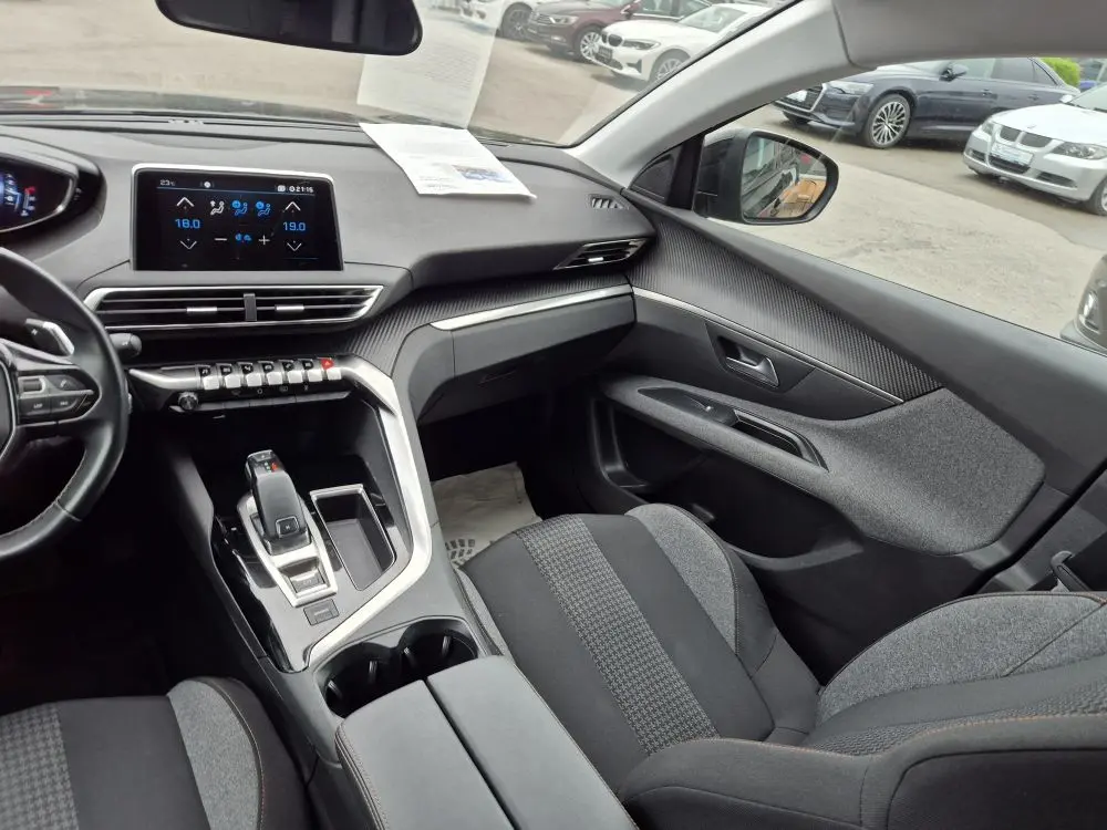 Peugeot 5008 1.2 Allure Business 7PL - 11