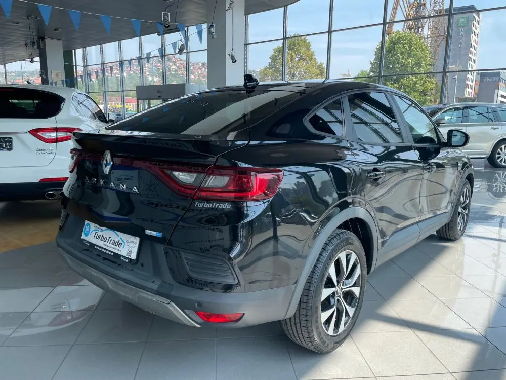 Renault Arkana 1.6 E-Tech Hybrid - 8