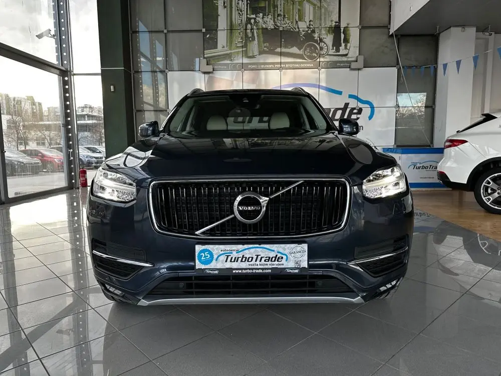 VOLVO XC90 2.0 D5 AWD MOMENTUM. - 2