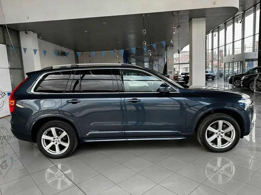 VOLVO XC90 2.0 D5 AWD MOMENTUM. - 5