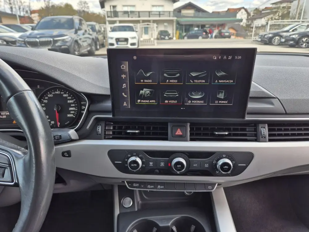 Audi A4 30TDI Business S-tronic - 16