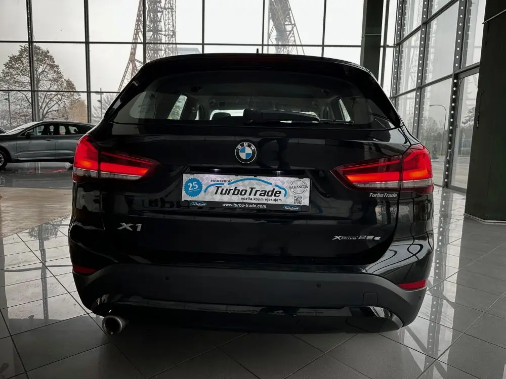 BMW X1 X-DRIVE 25E BUSINESS - 7