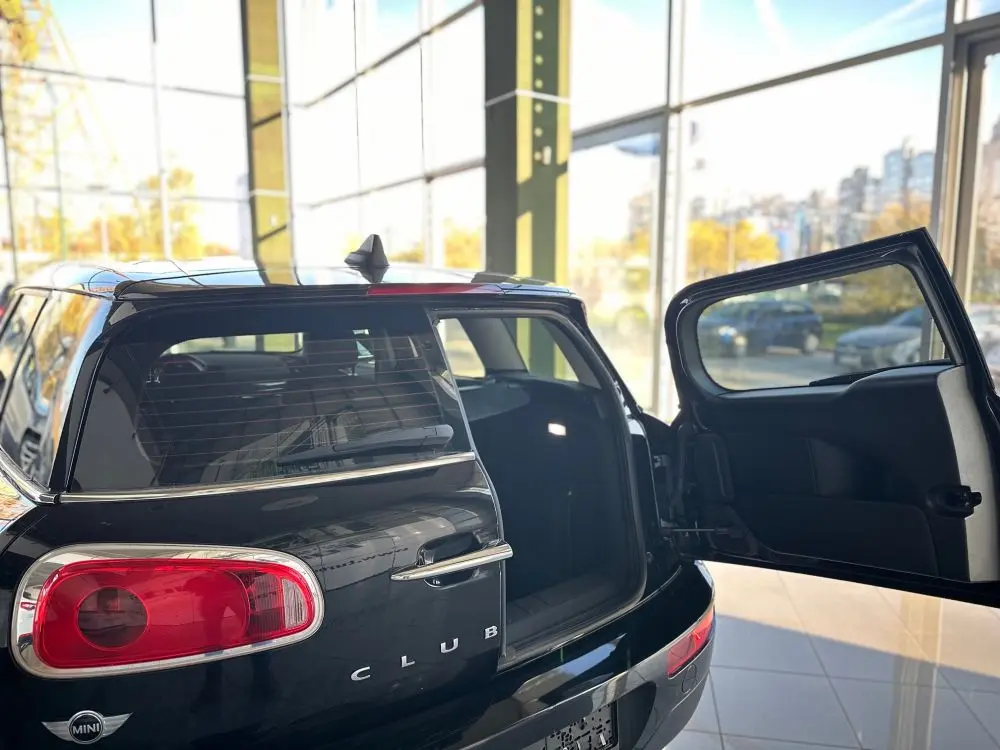 MINI CLUBMAN ONE 1.5 D - 9