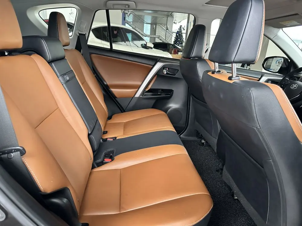 TOYOTA RAV4 AWD A/T HYBRID - 8