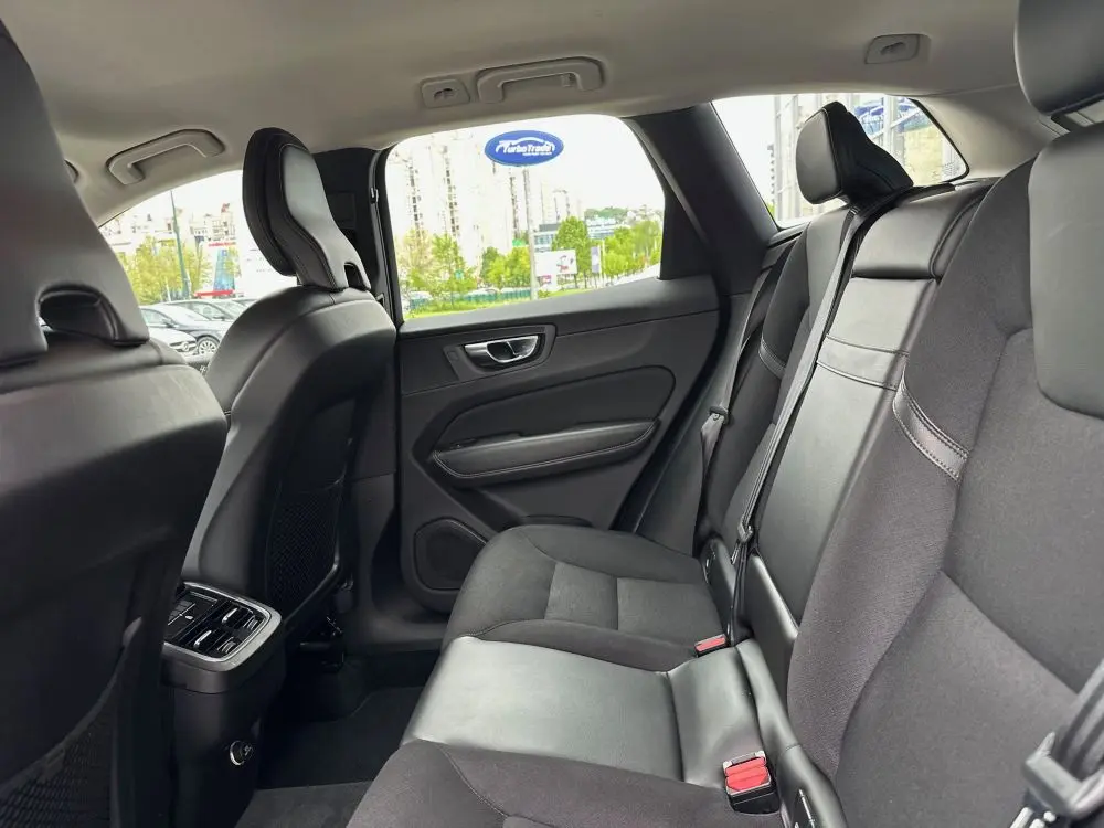Volvo Xc60 D4 AWD Business - 17