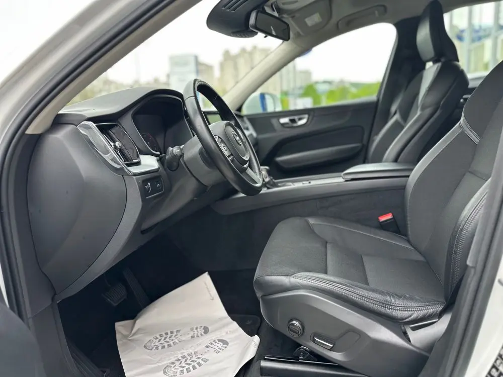 Volvo Xc60 D4 AWD Business - 9