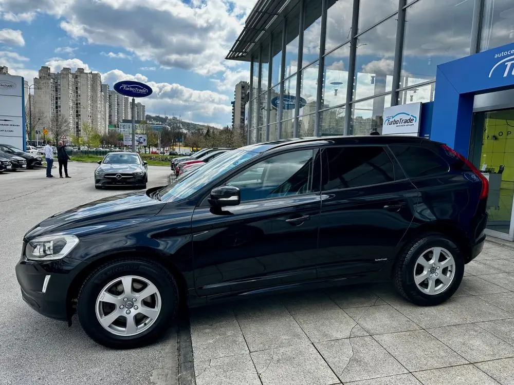 VOLVO XC60 D4 FACELIFT - 4