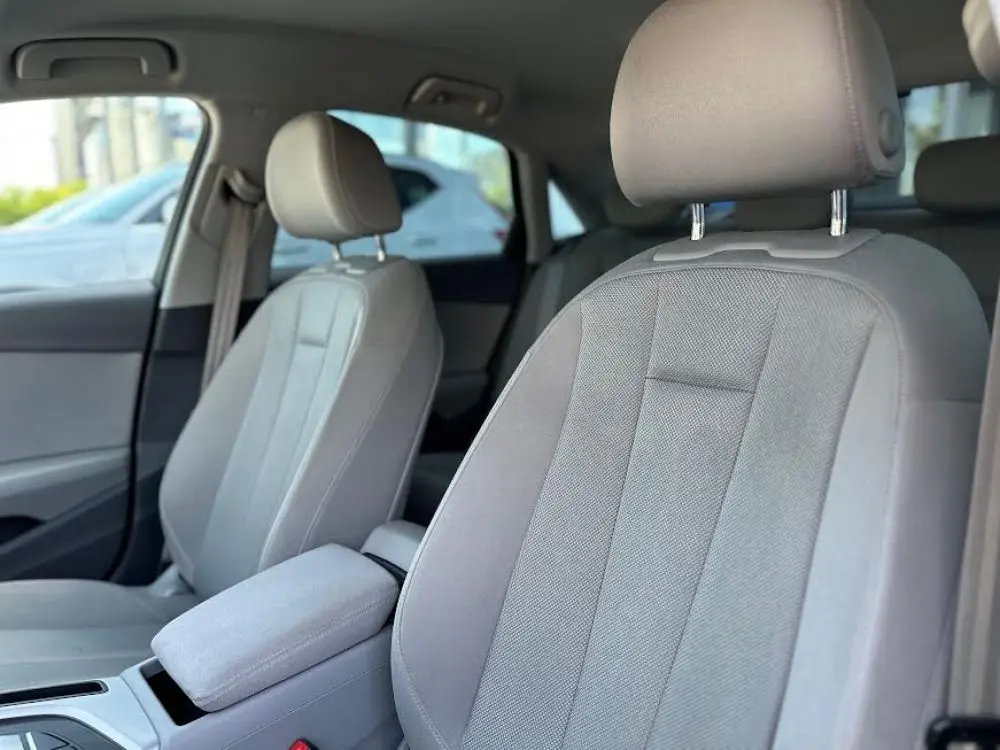 AUDI A4 2.0TDI S-TRONIC - 17
