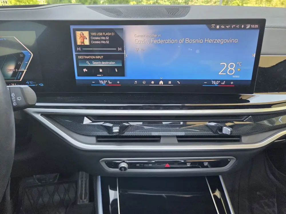 BMW X5 50 E X-DRIVE M - 14