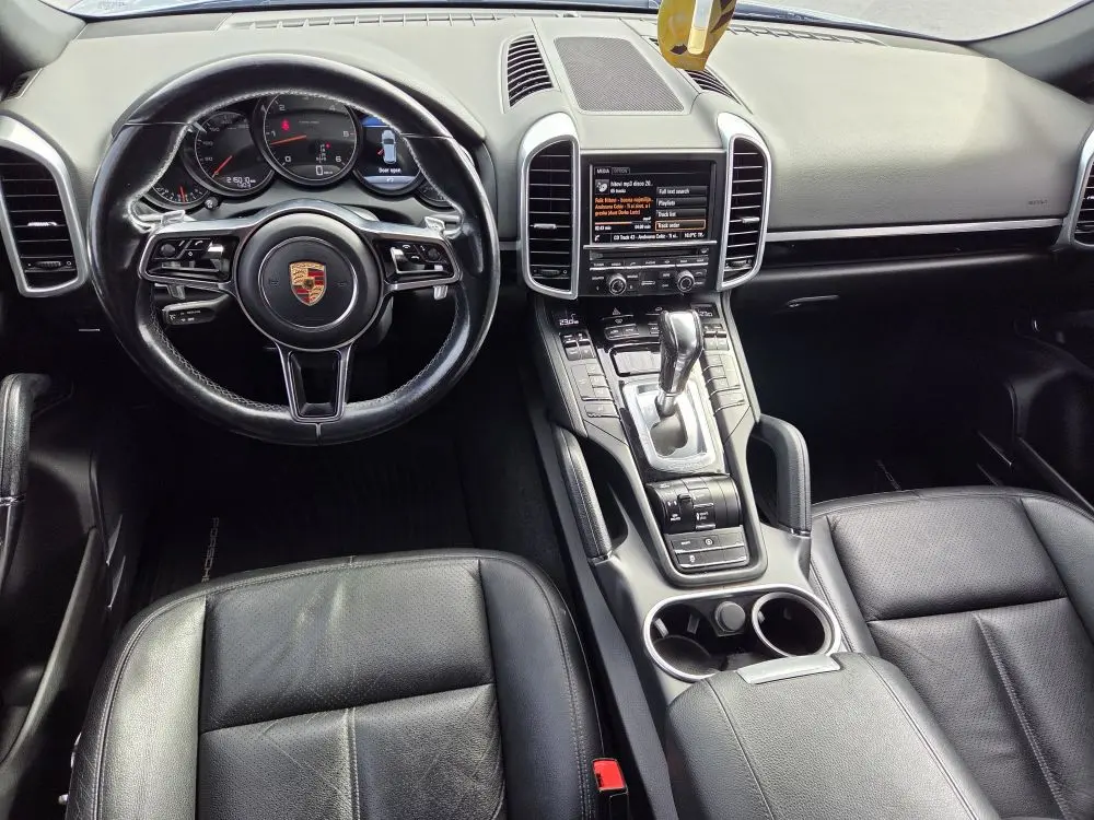 Porsche Cayenne 3.0D AWD - 11