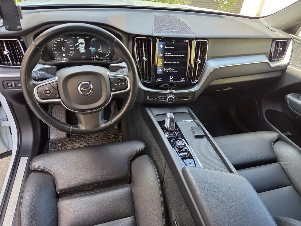 Volvo XC60 T8 4WD Momentum Hybrid - 11