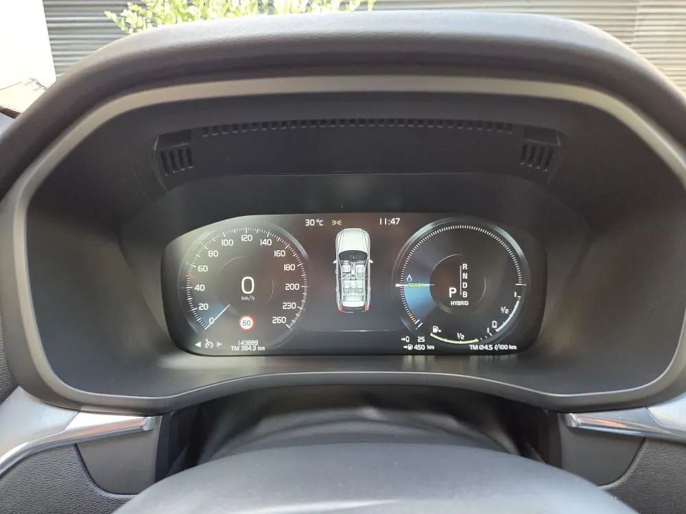 Volvo XC60 T8 4WD Momentum Hybrid - 13