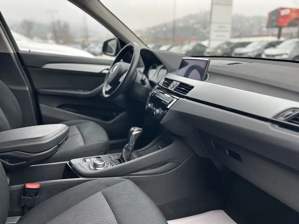 BMW X1 25E X-DRIVE PLUG IN - 16