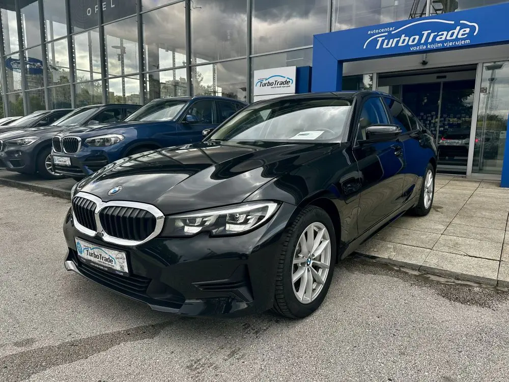BMW 330E PLUG IN HYBRID - 3