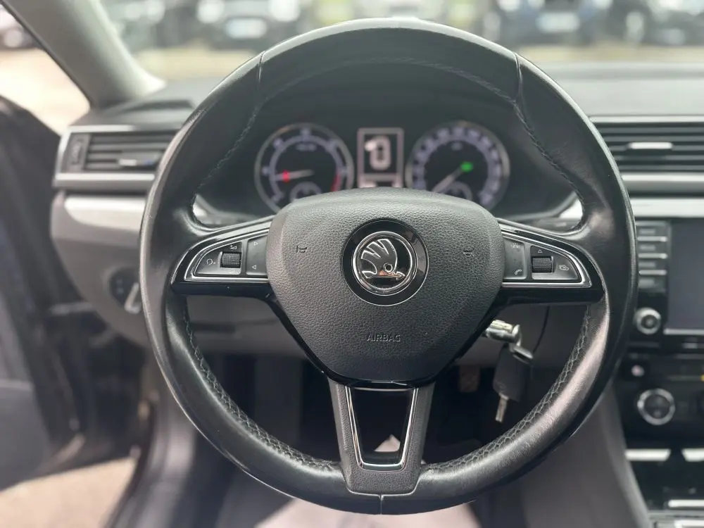 ŠKODA SUPERB 2.0TDI DSG - 13