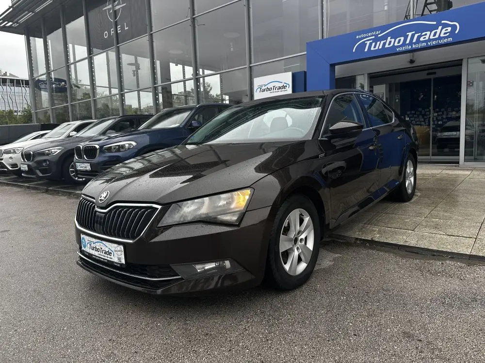ŠKODA SUPERB 2.0TDI DSG - 3