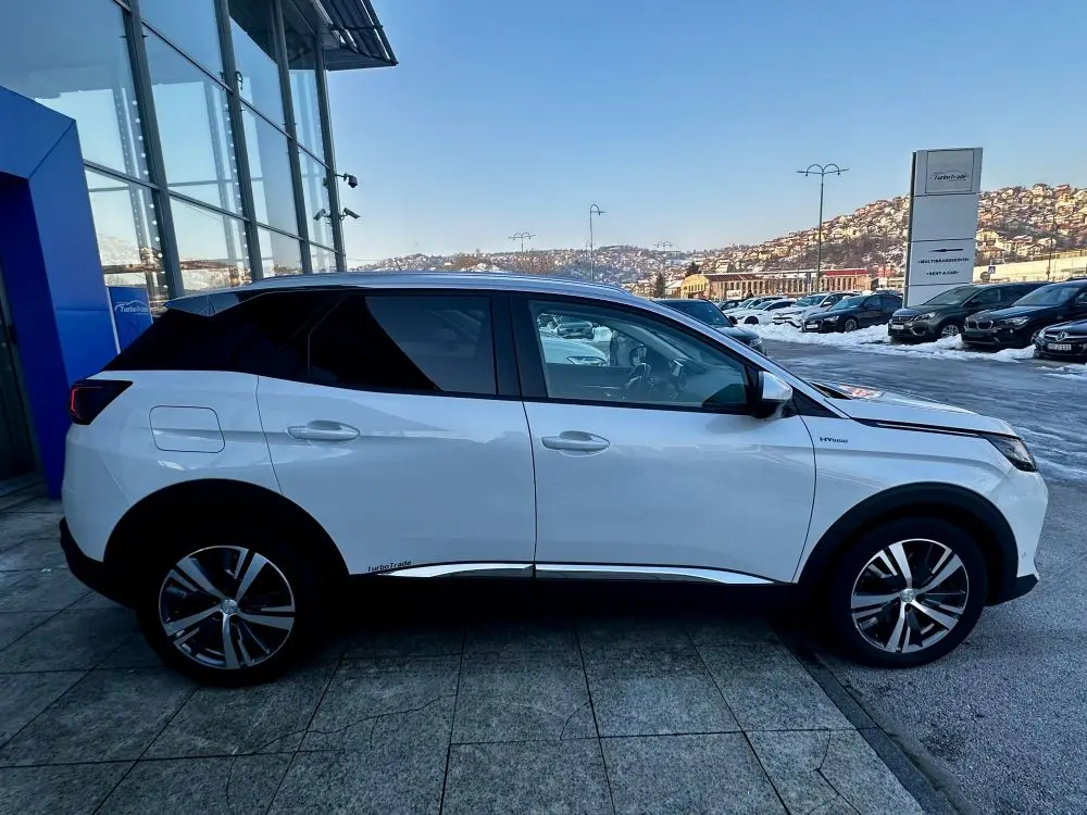 PEUGEOT 3008 1.6 PLUG-IN HYBRID ALLURE PACK - 4