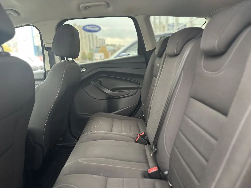 FORD KUGA 2.0TDCi 4WD AUT - 17