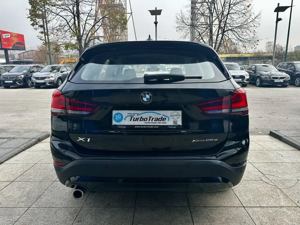 BMW X1 25E X-DRIVE PLUG IN - 5