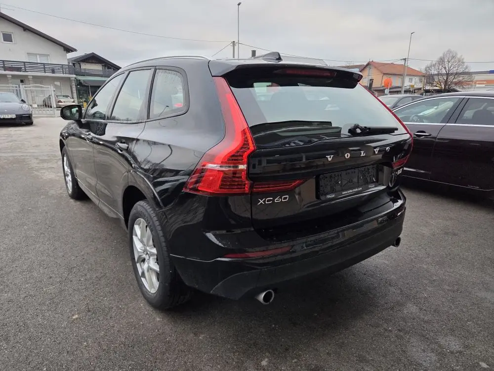 Volvo XC60 B4 AWD - 6