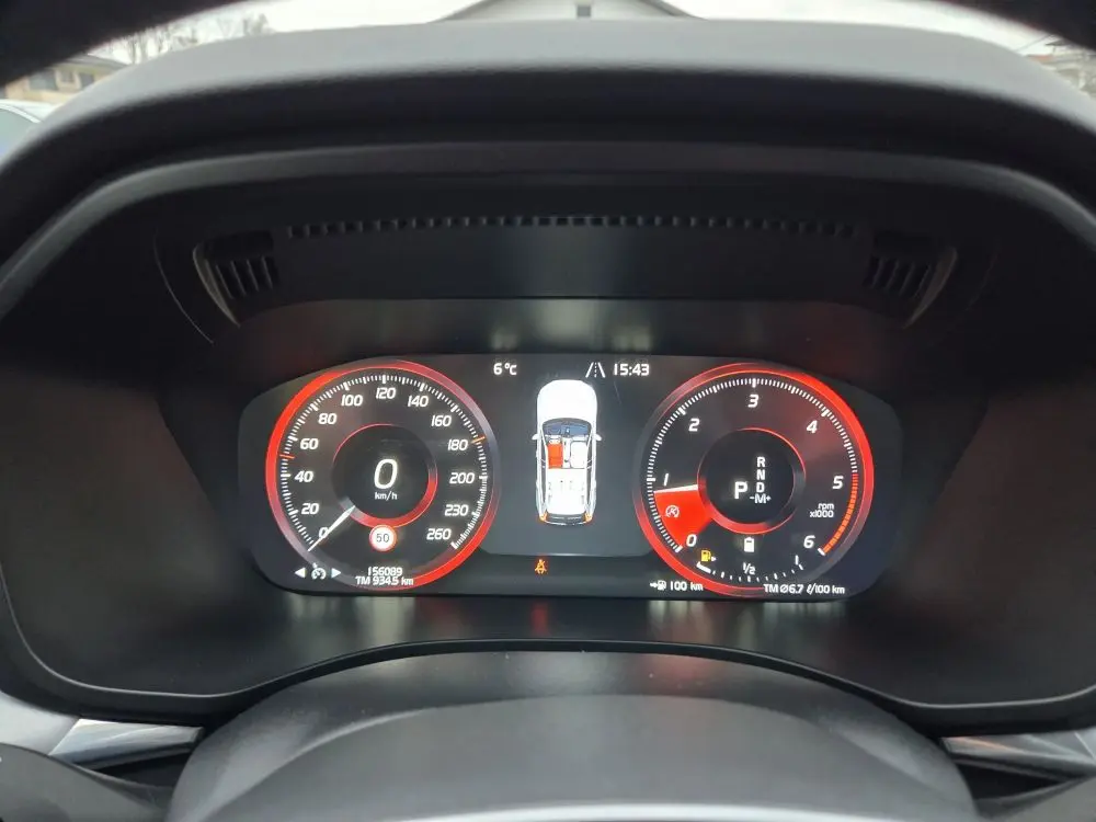 Volvo XC60 B4 AWD - 18