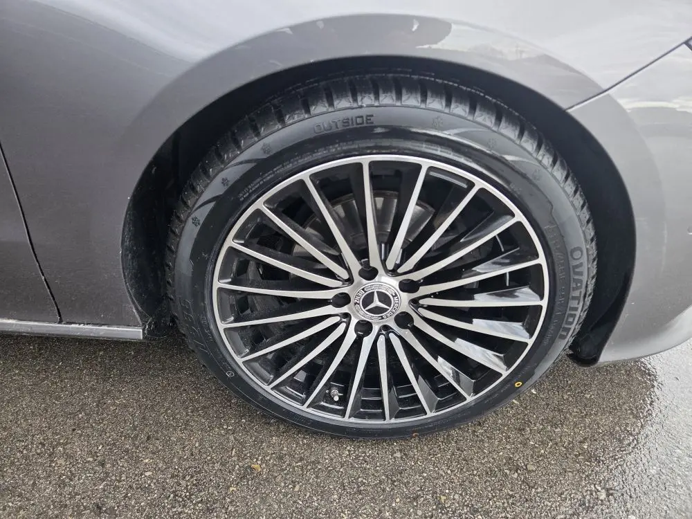 Mercedes-Benz CLA 180D Coupe Executive - 11