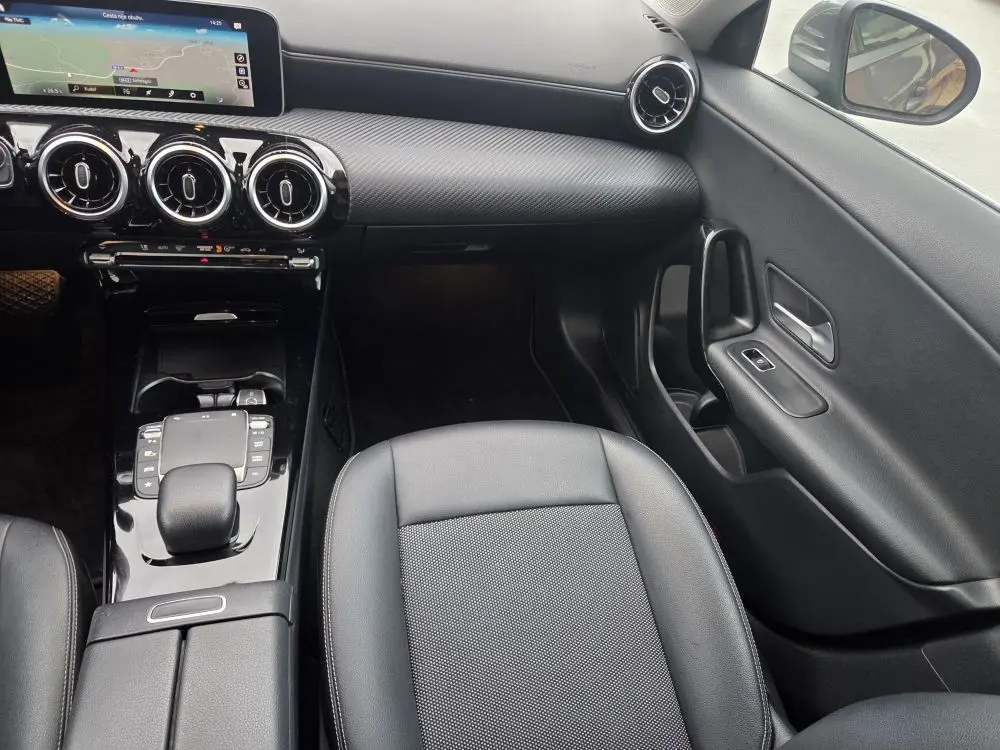 Mercedes-Benz CLA 180D Coupe Executive - 15