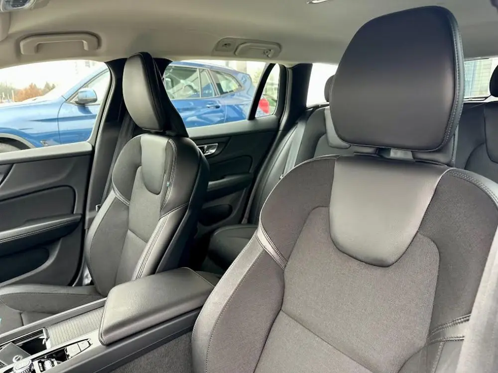 VOLVO V60 D3 - 11
